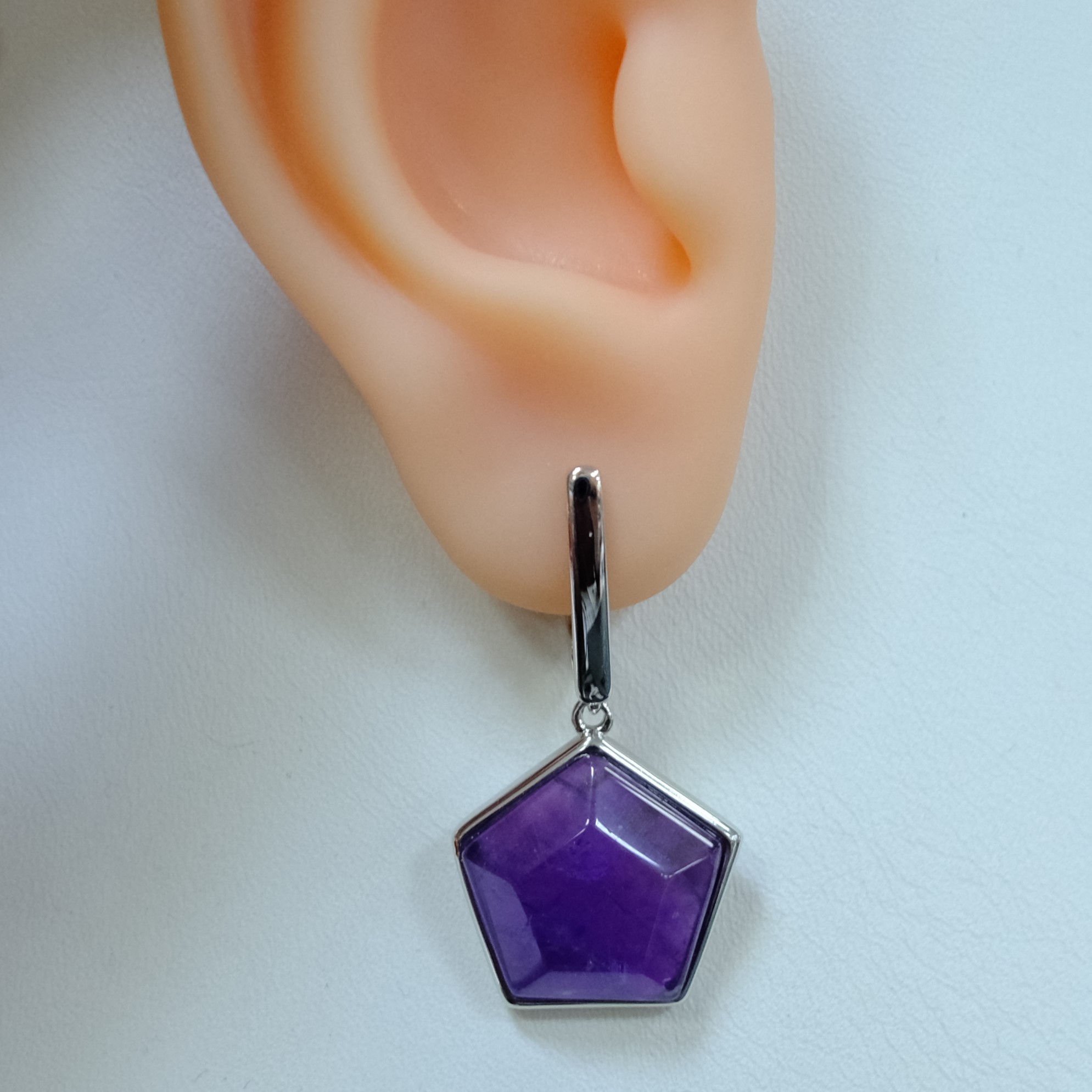 Серебряные серьги с аметистами